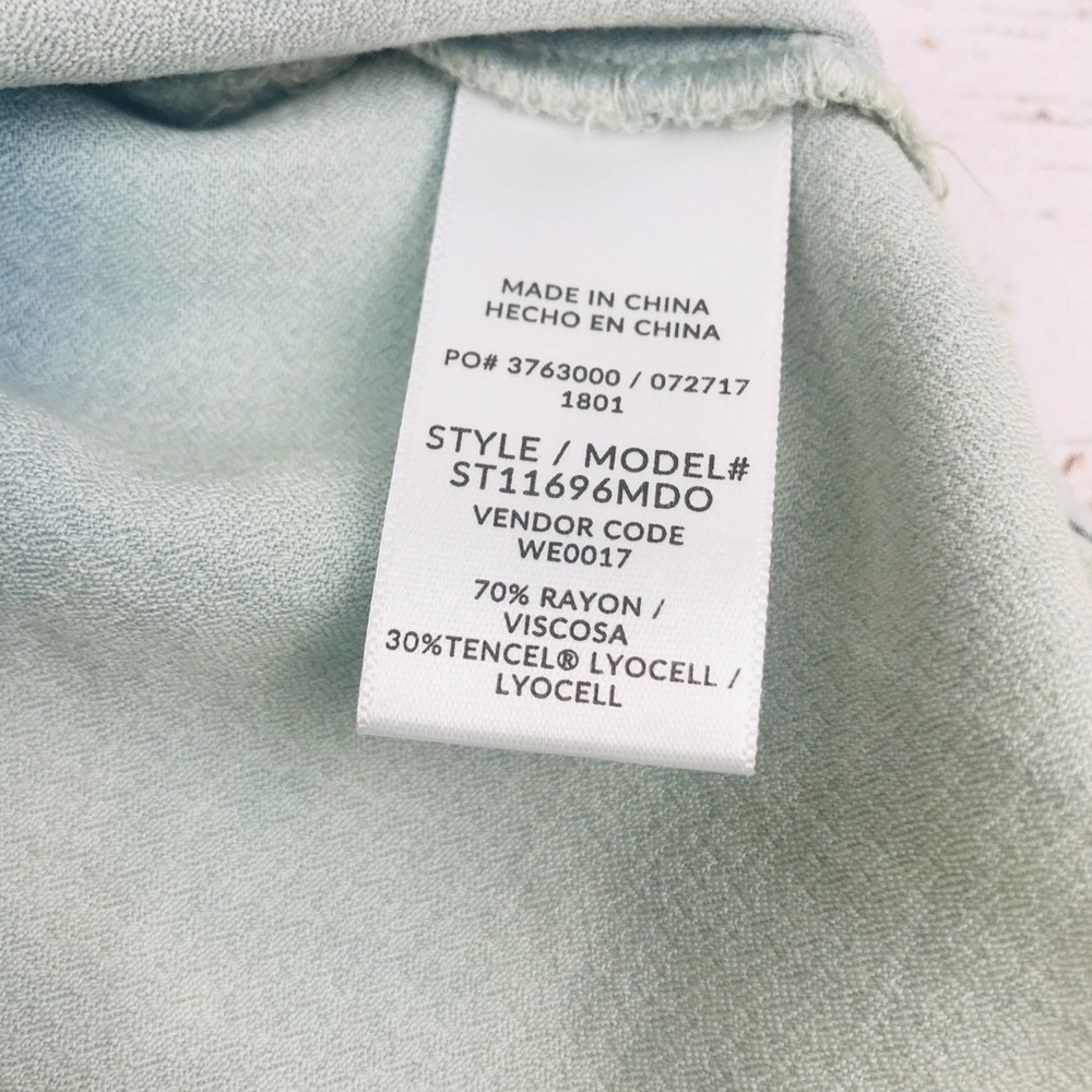 Splendid By Anthropologie Ombré Button Down Shirt - Picture 7 of 8